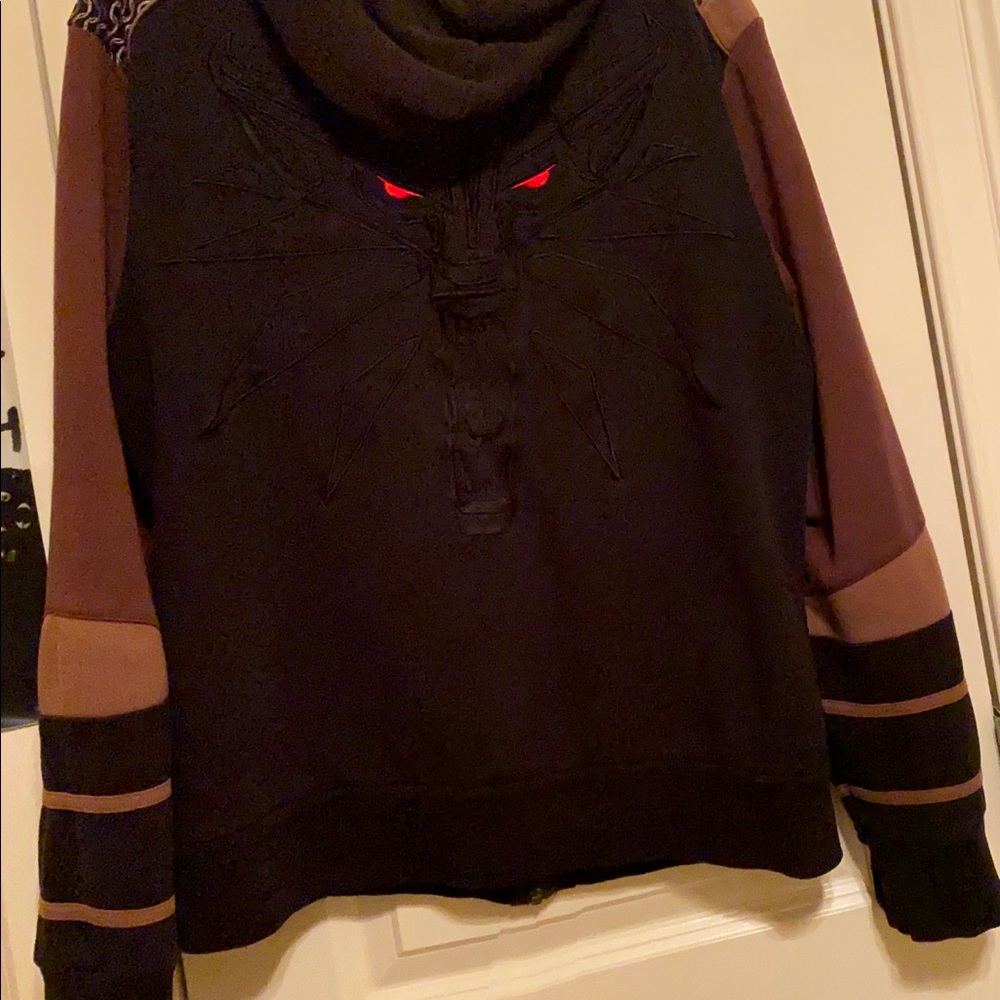 —SOLD—Witcher hoodie - Picture 5 of 12